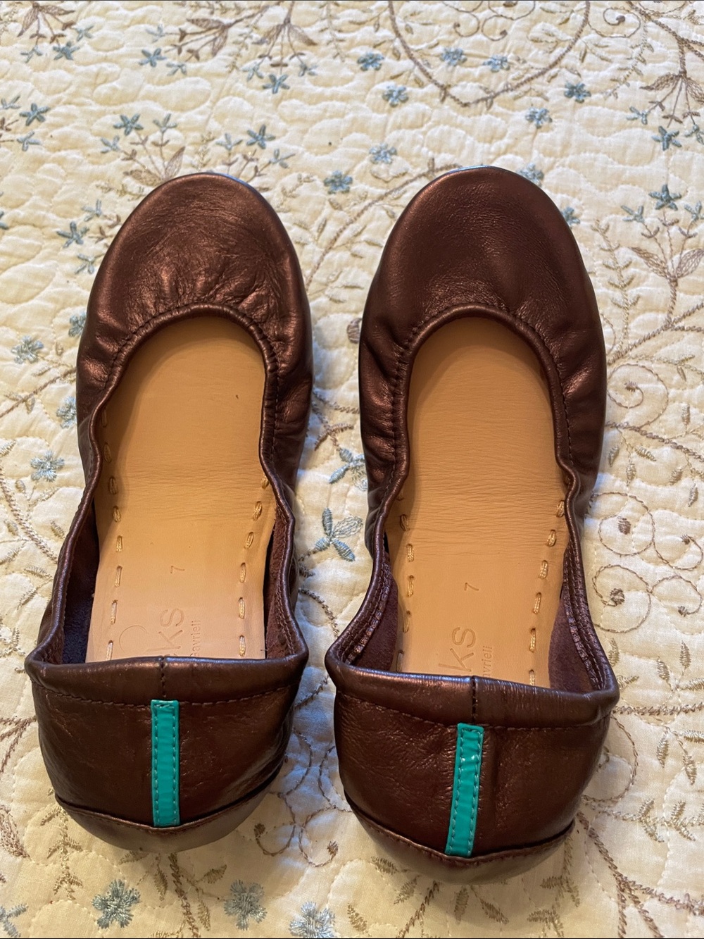 Tieks Limited Edition Raspberry Truffle size 7 - Picture 2 of 5